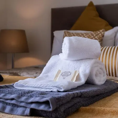 Quiet & Comfy Azorean Sapphire *