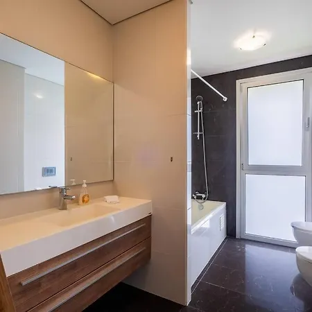Quiet & Comfy Azorean Sapphire *