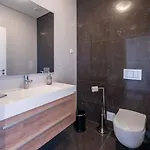Quiet & Comfy Azorean Sapphire Tatil Evi Fajã de Baixo