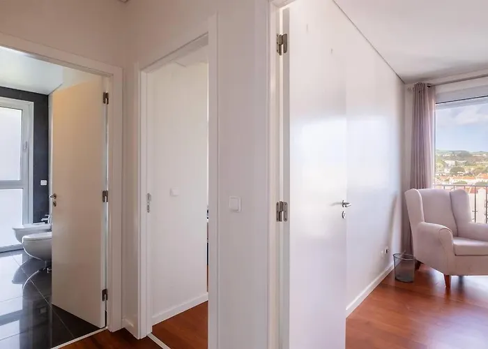 Quiet & Comfy Azorean Sapphire